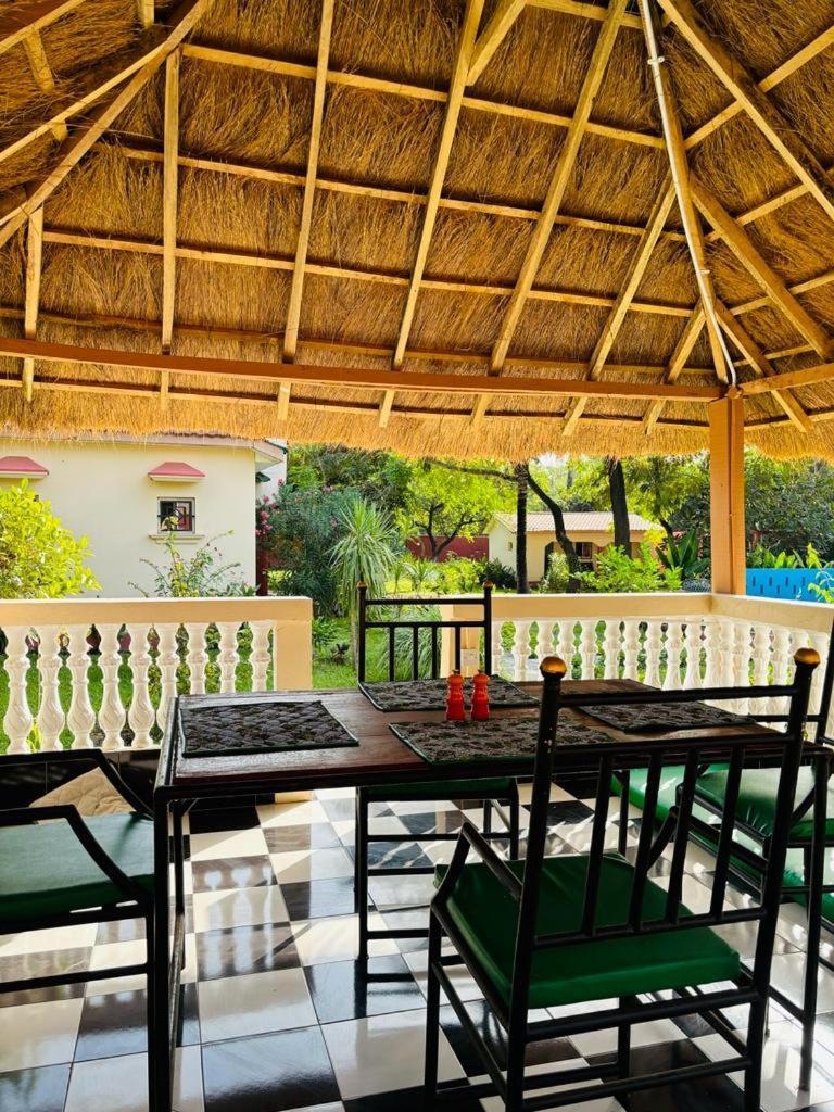 Heda House Bed & Breakfast Sanyang Exterior photo